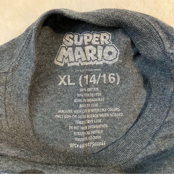 Super Mario T-Shirt - Picture 4 of 5